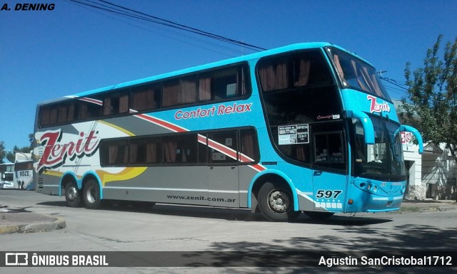 Zenit 597 na cidade de Esperanza, Las Colonias, Santa Fe, Argentina, por Agustin SanCristobal1712. Número da foto: #10002747.