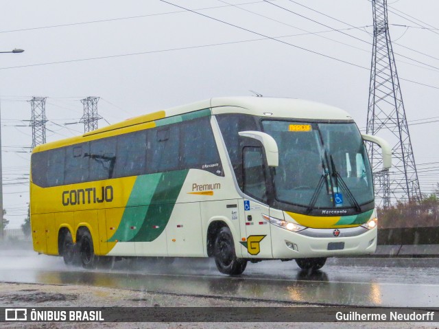 Empresa Gontijo de Transportes  na cidade de Curitiba, Paraná, Brasil, por Guilherme Neudorff. Número da foto: #10004027.