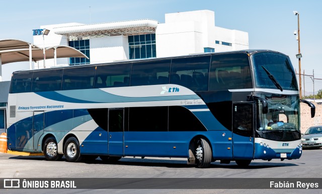 ETN - Enlaces Terrestres Nacionales 6031 na cidade de Morelia, Michoacán, México, por Fabián Reyes. Número da foto: #10011119.