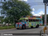 Ônibus Particulares 0 na cidade de Caruaru, Pernambuco, Brasil, por Leon Oliver. ID da foto: :id.