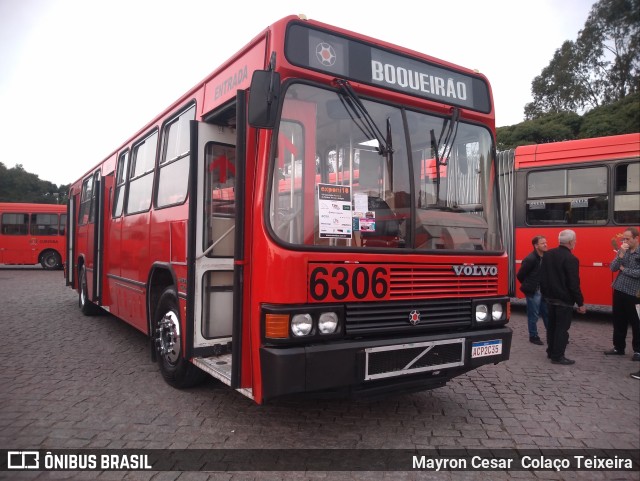 Ônibus Particulares 6306 na cidade de Curitiba, Paraná, Brasil, por Mayron Cesar  Colaço Teixeira. Número da foto: #10011804.