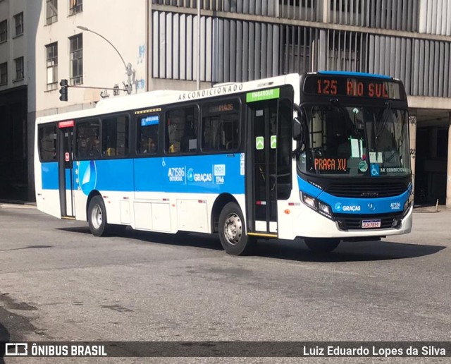 Viação Nossa Senhora das Graças A71586 na cidade de Rio de Janeiro, Rio de Janeiro, Brasil, por Luiz Eduardo Lopes da Silva. ID da foto: 10011602.