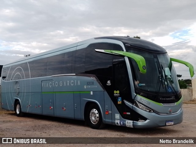 Viação Garcia 82038 na cidade de Curitiba, Paraná, Brasil, por Netto Brandelik. Número da foto: #9964675.
