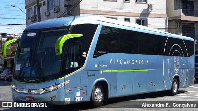 Viação Garcia 8365 na cidade de Balneário Camboriú, Santa Catarina, Brasil, por Alexandre F.  Gonçalves. Número da foto: #10020769.