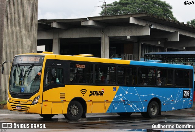 Francovig Transportes Coletivos 219 na cidade de Araucária, Paraná, Brasil, por Guilherme Bomfim. ID da foto: 10021640.