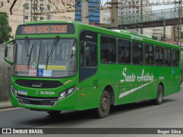 Transportes Santo Antônio RJ 161.124 na cidade de Duque de Caxias, Rio de Janeiro, Brasil, por Roger Silva. ID da foto: 10021137.