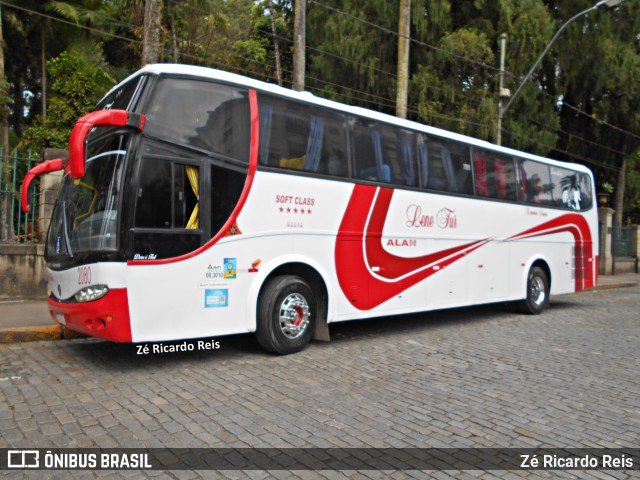 Lene Tur Transporte e Turismo 2080 na cidade de Petrópolis, Rio de Janeiro, Brasil, por Zé Ricardo Reis. ID da foto: 10024300.