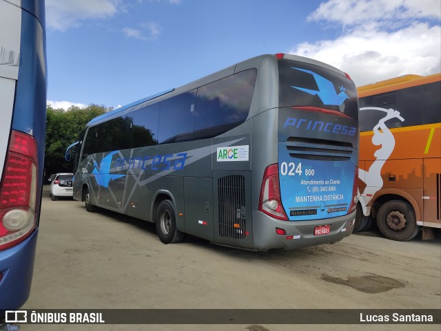 Viação Princesa dos Inhamuns 800 na cidade de Madalena, Ceará, Brasil, por Lucas Santana . Número da foto: #10030007.