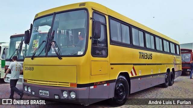 Ônibus Particulares 20469 na cidade de Curitiba, Paraná, Brasil, por André Luis L Furlan. ID da foto: 10029359.