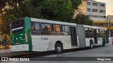 Via Sudeste Transportes S.A. 5 1393 na cidade de São Paulo, São Paulo, Brasil, por Thiago Lima. Número da foto: #:id.