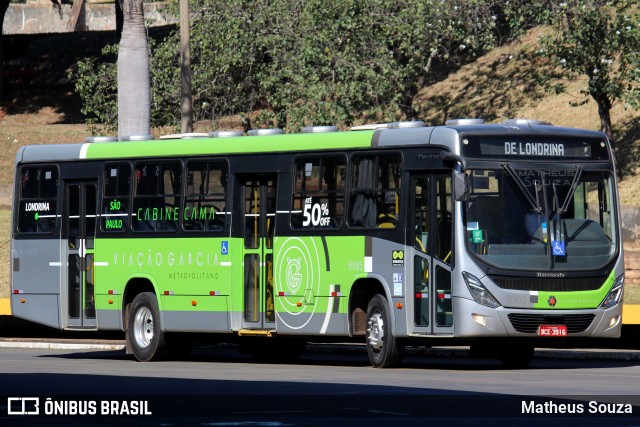 Viação Garcia 8985 na cidade de Londrina, Paraná, Brasil, por Matheus Souza. Número da foto: #10036896.
