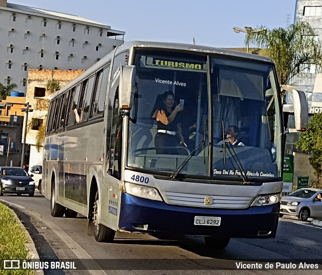 Ônibus Particulares 4800 na cidade de Aparecida, São Paulo, Brasil, por Vicente de Paulo Alves. Número da foto: #10038404.