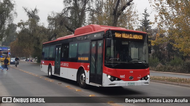 Metbus 1128 na cidade de Santiago, Santiago, Metropolitana de Santiago, Chile, por Benjamín Tomás Lazo Acuña. ID da foto: 10039742.