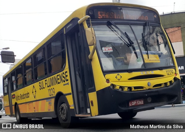 Viação Sul Fluminense 1229 na cidade de Volta Redonda, Rio de Janeiro, Brasil, por Matheus Martins da Silva. Número da foto: #10040185.