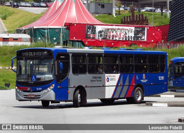 Auto Viação Bragança Metropolitana > Viação Raposo Tavares 12.181 na cidade de Cotia, São Paulo, Brasil, por Leonardo Fidelli. Número da foto: #10042781.