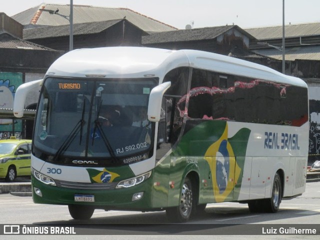 Real Brasil Turismo 300 na cidade de Rio de Janeiro, Rio de Janeiro, Brasil, por Luiz Guilherme. Número da foto: #9967511.