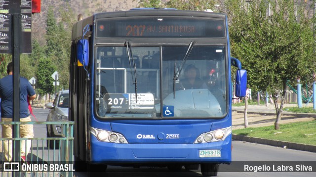 Subus 7056 na cidade de Santiago, Santiago, Metropolitana de Santiago, Chile, por Rogelio Labra Silva. Número da foto: #9968064.