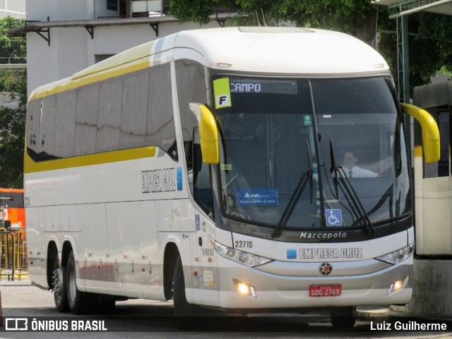 Empresa Cruz 22715 na cidade de Rio de Janeiro, Rio de Janeiro, Brasil, por Luiz Guilherme. ID da foto: 9967544.