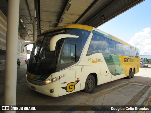 Empresa Gontijo de Transportes 21385 na cidade de Betim, Minas Gerais, Brasil, por Douglas Célio Brandao. ID da foto: 10043917.