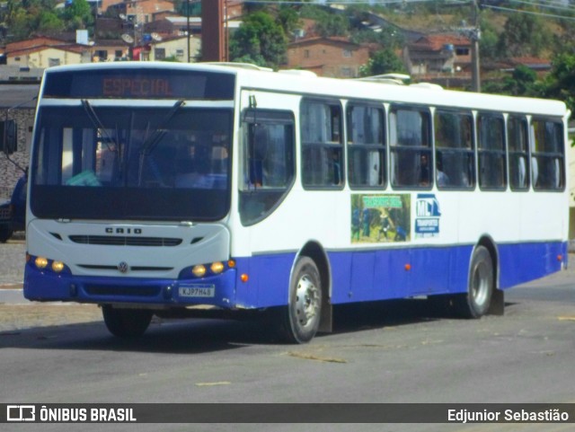 Ônibus Particulares 7H48 na cidade de Nazaré da Mata, Pernambuco, Brasil, por Edjunior Sebastião. Número da foto: #10045596.