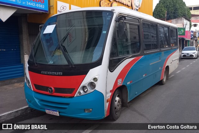 Ônibus Particulares LUV2C44 na cidade de Cariacica, Espírito Santo, Brasil, por Everton Costa Goltara. Número da foto: #10043236.