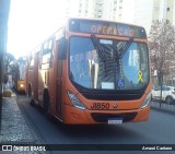 Expresso Azul JI850 na cidade de Curitiba, Paraná, Brasil, por Amauri Caetano. Número da foto: #10045857.