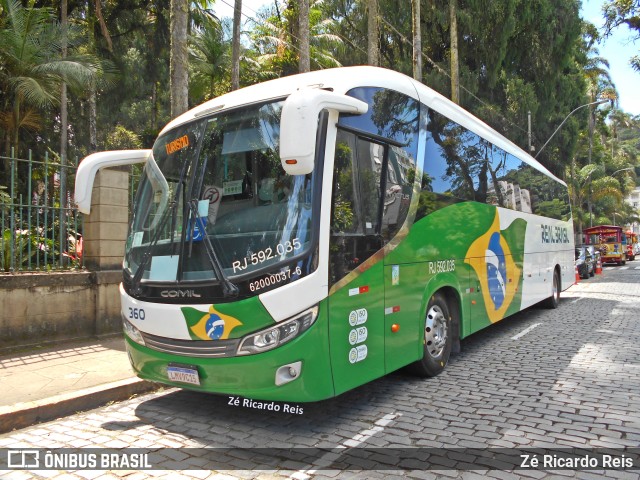Real Brasil Turismo RJ 592.035 na cidade de Petrópolis, Rio de Janeiro, Brasil, por Zé Ricardo Reis. Número da foto: #9970578.