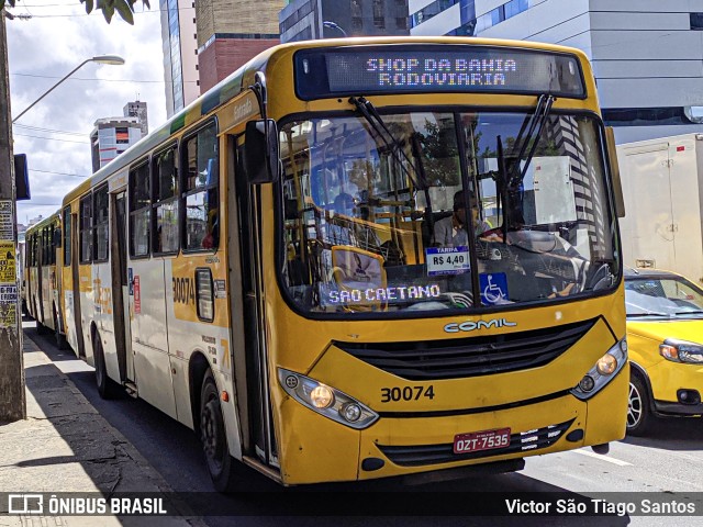 Plataforma Transportes 30074 na cidade de Salvador, Bahia, Brasil, por Victor São Tiago Santos. ID da foto: 9971260.
