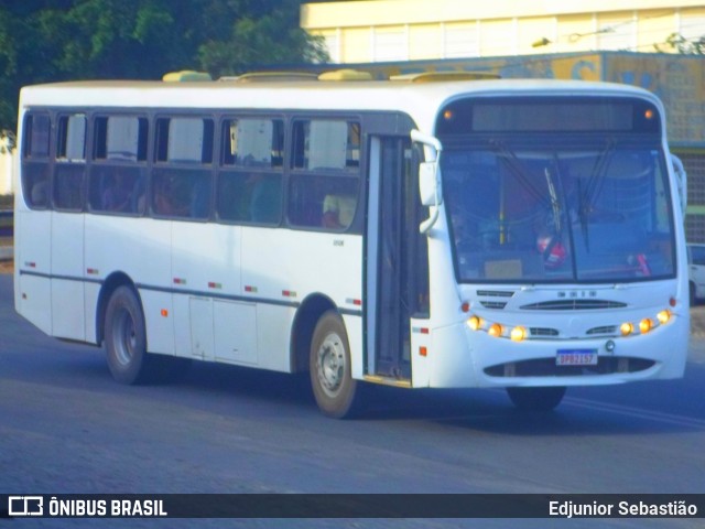 Ônibus Particulares 246 na cidade de Nazaré da Mata, Pernambuco, Brasil, por Edjunior Sebastião. ID da foto: 9979425.