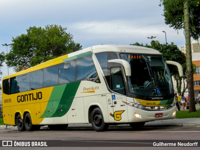 Empresa Gontijo de Transportes 18935 na cidade de Curitiba, Paraná, Brasil, por Guilherme Neudorff. ID da foto: 9982199.