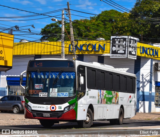 Grupo Bene S.A. - Línea 11 57 na cidade de Asunción, Paraguai, por Elliot Felip. ID da foto: 9983870.