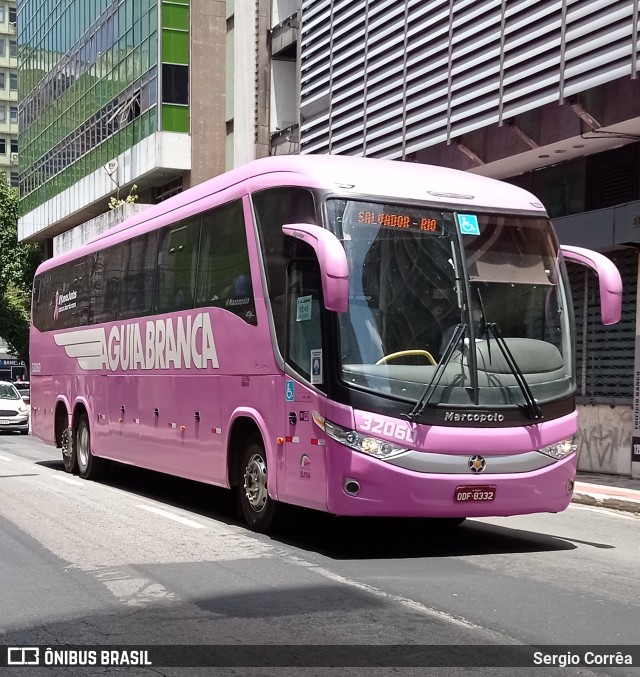 Viação Águia Branca 32060 na cidade de Vitória, Espírito Santo, Brasil, por Sergio Corrêa. Número da foto: #10049431.