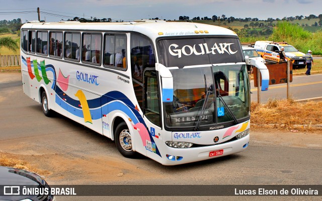 Goulart Transportes 2321 na cidade de Alfenas, Minas Gerais, Brasil, por Lucas Elson de Oliveira. Número da foto: #10079881.