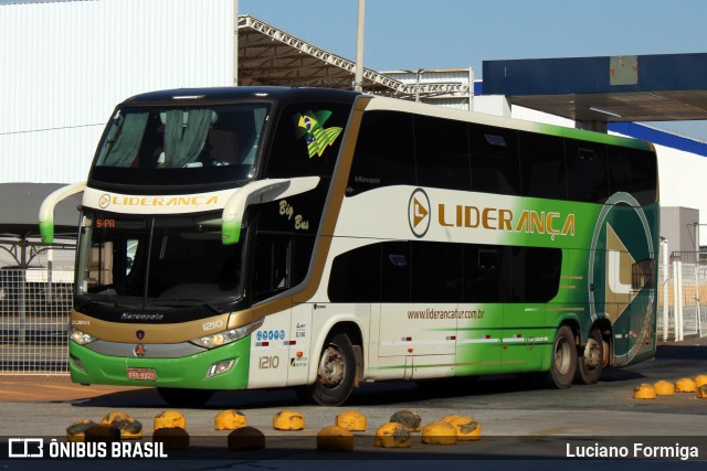 Liderança Turismo 1210 na cidade de Goiânia, Goiás, Brasil, por Luciano Formiga. ID da foto: 10083037.