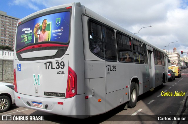 Expresso Azul 17L39 na cidade de Curitiba, Paraná, Brasil, por Carlos Júnior. ID da foto: 10082628.