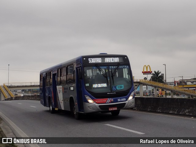 Viação Transdutra 32.669 na cidade de Guarulhos, São Paulo, Brasil, por Rafael Lopes de Oliveira. ID da foto: 10084527.