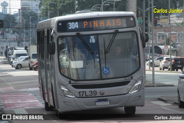 Expresso Azul 17L39 na cidade de Curitiba, Paraná, Brasil, por Carlos Júnior. Número da foto: #10082615.