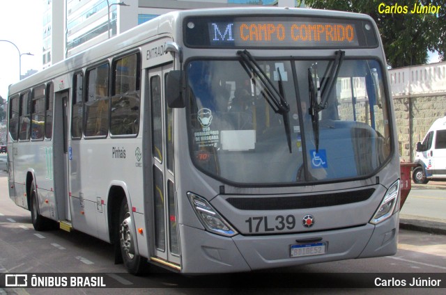 Expresso Azul 17L39 na cidade de Curitiba, Paraná, Brasil, por Carlos Júnior. ID da foto: 10082693.