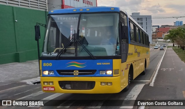 Bené Turismo 800 na cidade de Cariacica, Espírito Santo, Brasil, por Everton Costa Goltara. Número da foto: #10085060.