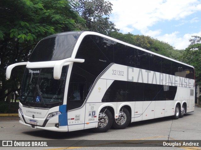 Auto Viação Catarinense 321302 na cidade de São Paulo, São Paulo, Brasil, por Douglas Andrez. ID da foto: 10089897.