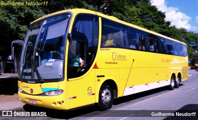 Viação Itapemirim 8831 na cidade de Curitiba, Paraná, Brasil, por Guilherme Neudorff. ID da foto: 10091787.