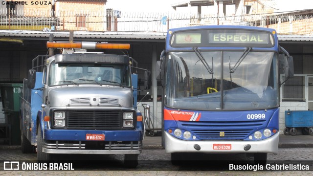 Auto Viação Urubupungá 00999 na cidade de Osasco, São Paulo, Brasil, por Busologia Gabrielística. Número da foto: #10092536.