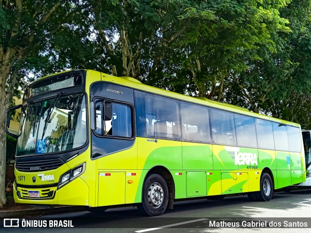 Terra Auto Viação 1071 na cidade de Paulínia, São Paulo, Brasil, por Matheus Gabriel dos Santos. Número da foto: #10091541.