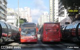 Expresso Azul 17E01 na cidade de Curitiba, Paraná, Brasil, por Carlos Júnior. Número da foto: #10091337.