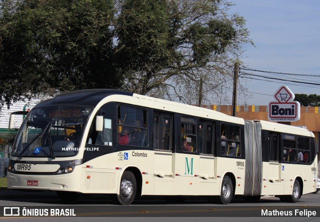 Viação Santo Ângelo 18R95 na cidade de Curitiba, Paraná, Brasil, por Matheus Felipe. Número da foto: #10093849.