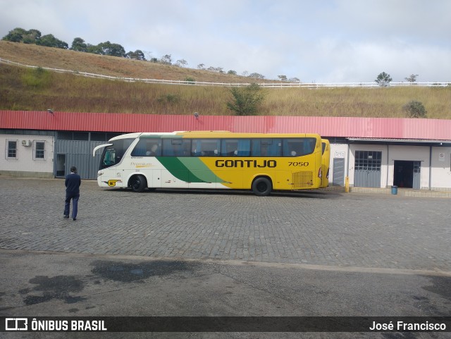 Empresa Gontijo de Transportes 7050 na cidade de João Monlevade, Minas Gerais, Brasil, por José Francisco. ID da foto: 10095377.