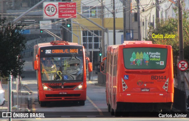 Transporte Coletivo Glória BD144 na cidade de Curitiba, Paraná, Brasil, por Carlos Júnior. Número da foto: #10093426.