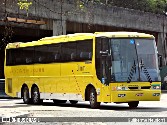 Viação Itapemirim 44201 na cidade de Curitiba, Paraná, Brasil, por Guilherme Neudorff. ID da foto: 10093797.