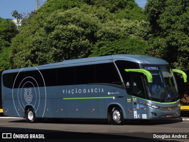 Viação Garcia 8395 na cidade de Londrina, Paraná, Brasil, por Douglas Andrez. Número da foto: #10098112.