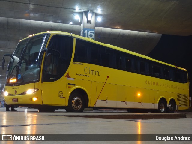 Viação Itapemirim 8853 na cidade de Uberlândia, Minas Gerais, Brasil, por Douglas Andrez. ID da foto: 10097026.